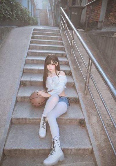 欧美亚洲大香蕉伊在线_超清版蓝光版中文字幕包