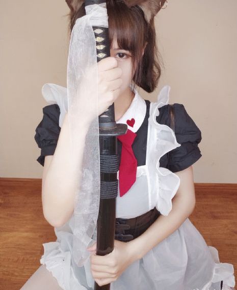 欧美金发黑丝美女_超清免费在线观看
