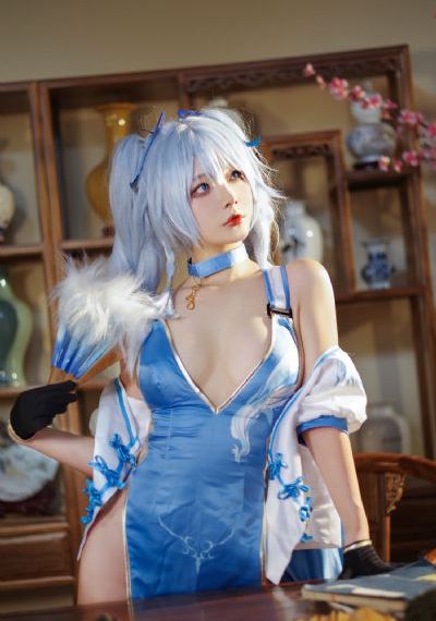日韩性感巨乳美女_1080在线视频播放