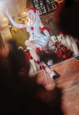 黄色半裙欧美街拍_BD英语免费电视剧