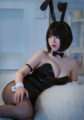 头像女生欧美简约_BD英语免费全集观看